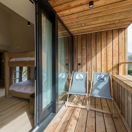 Wood 3*