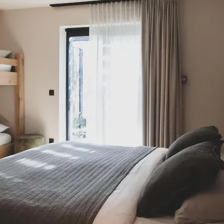 Wood Hotel 3*