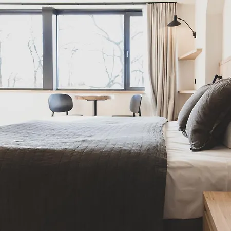 Wood Hotel 3*