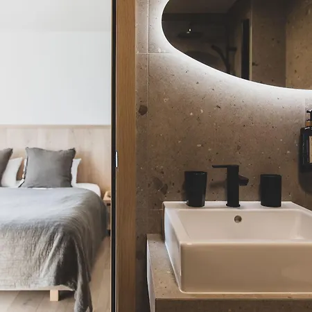 Hotel Wood