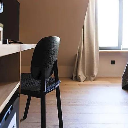 Wood 3*