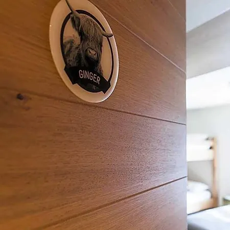 Wood 3*