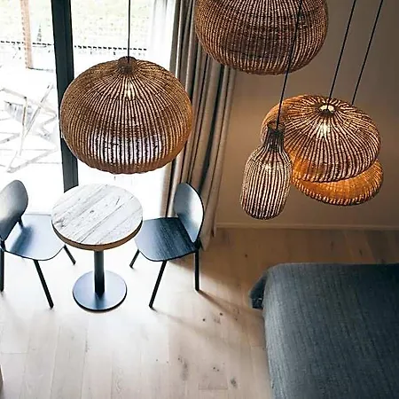 Wood 3*