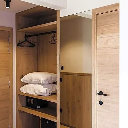 Wood Theux