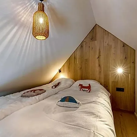 Wood Отель
